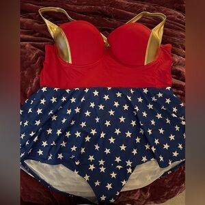 Torrid x her universe Wonder Woman bathing suit EUC torrid size 3